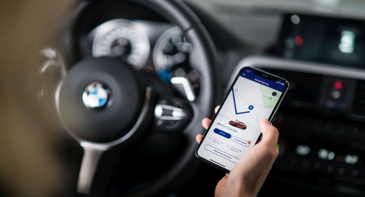Carsharing Poolwagen smartphone auto öffnen per app