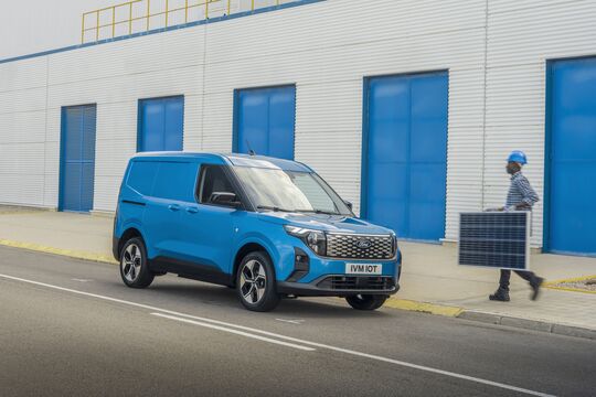 Ford Transit Courier 2023