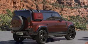 Land Rover Defender 2025