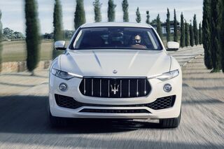 Maserati Bei Firmenauto Des Jahres 17 Sitzprobe In Genf Firmenauto