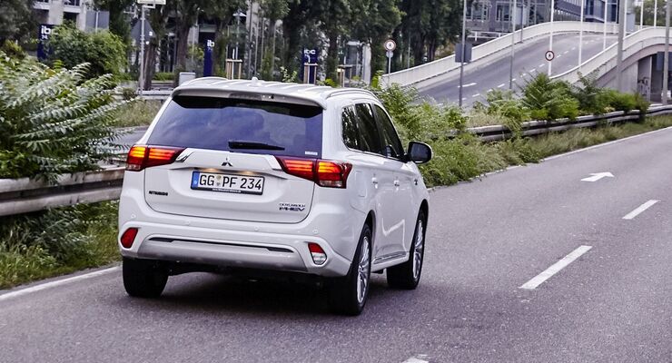 Mitsubishi Outlander PHEV 2019