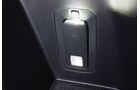 Nette Geste: die herausnehmbare LED-Taschenlampe im Gepäckraum.