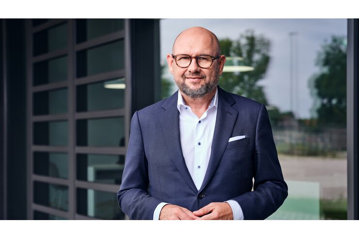 Tips for Successful CO₂ Optimization in Fleet Management: Insights from Alphabet CEO Uwe Hildinger